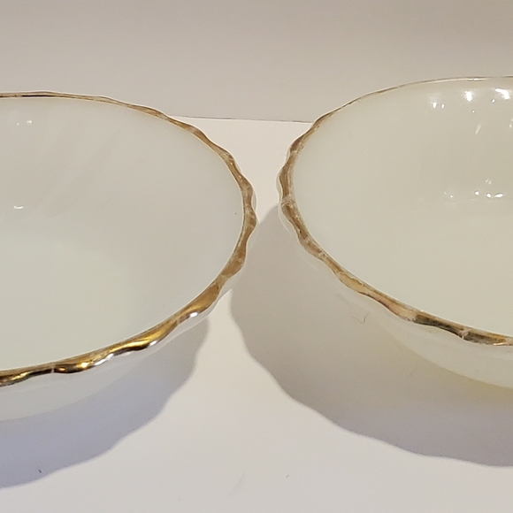 Set Of 2 Vintage Fire King Glass Golden Shell Soup/Salad Bowls | 22K Gold Trim - Picture 9 of 15